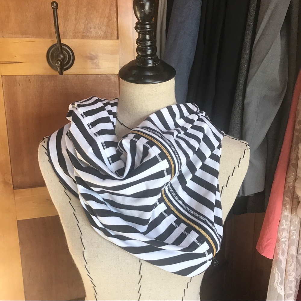 Lululemon Vinyasa Scarf special Edition